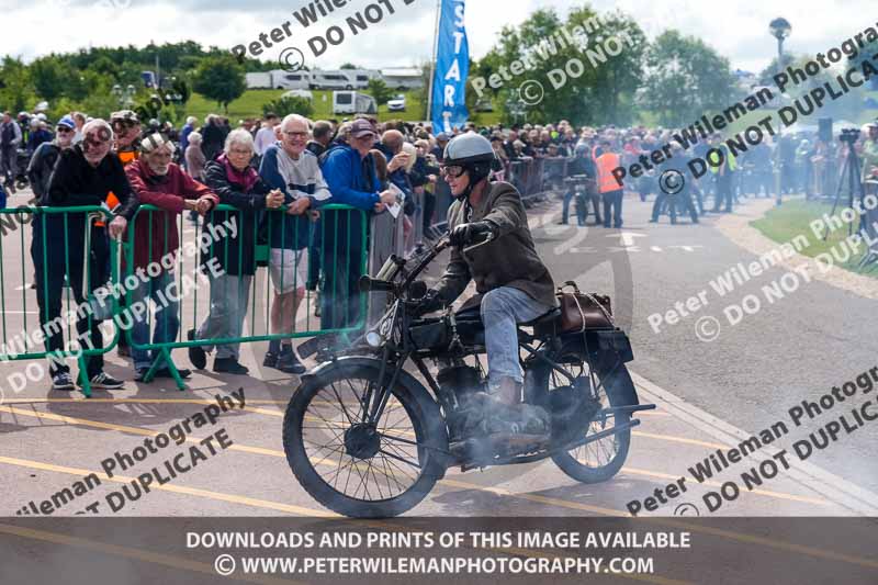 Vintage motorcycle club;eventdigitalimages;no limits trackdays;peter wileman photography;vintage motocycles;vmcc banbury run photographs